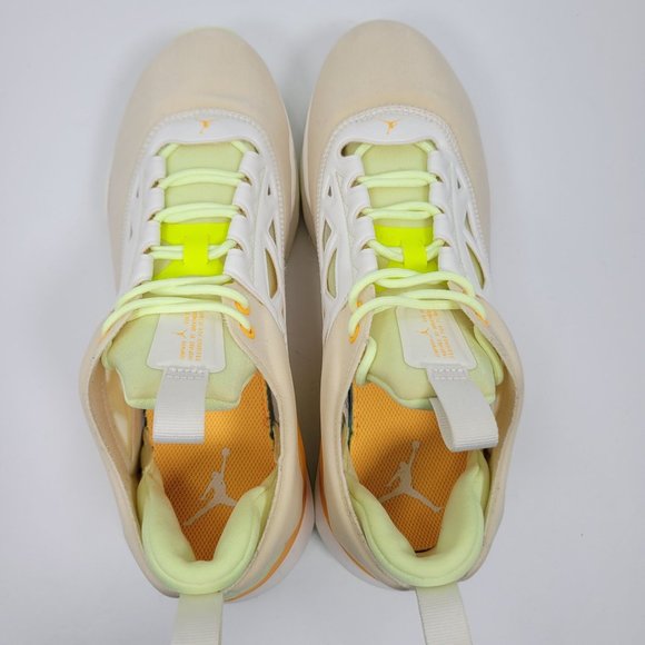 Air Jordan Air Max 200 XX 2019 Women's Barely Volt Shoes AV5186-101 US Size 10.5 - Picture 5 of 8